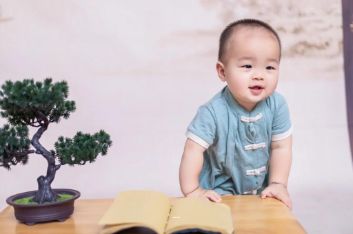 正定宝宝爱吐奶是什么原因